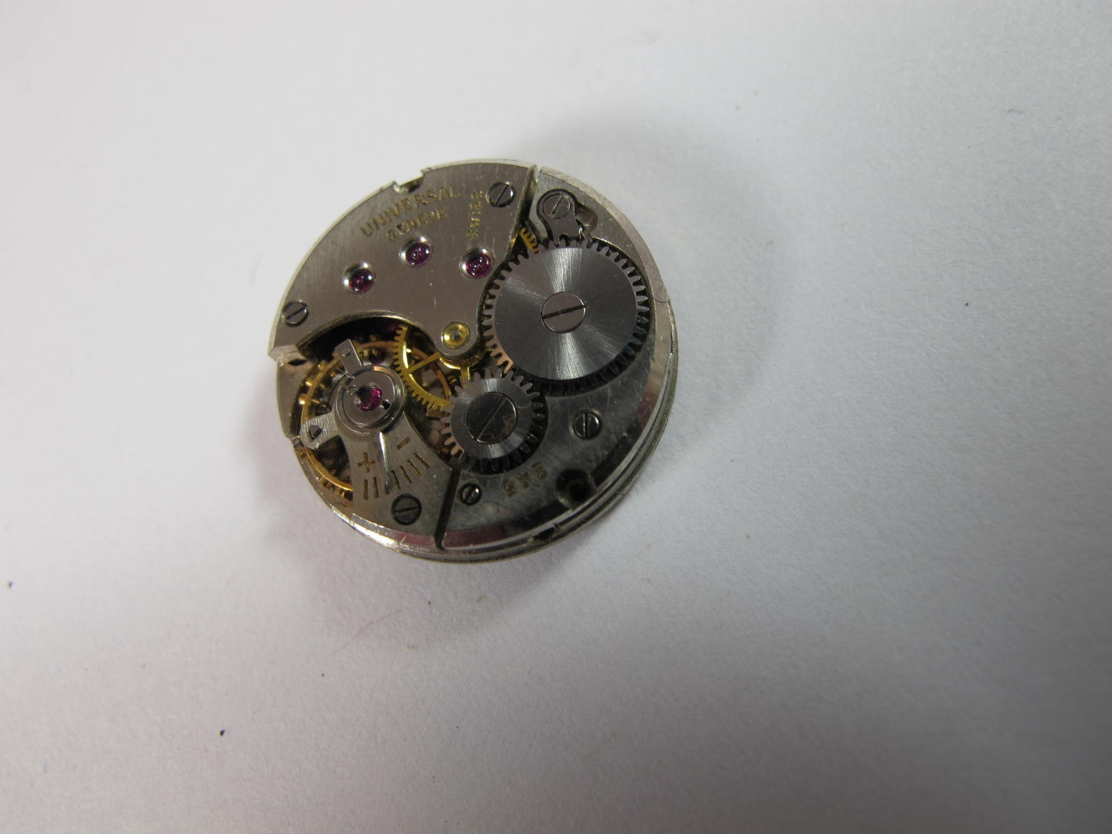 UNIVERSAL GENEVE CALIBER 245 WATCH MOVEMENT