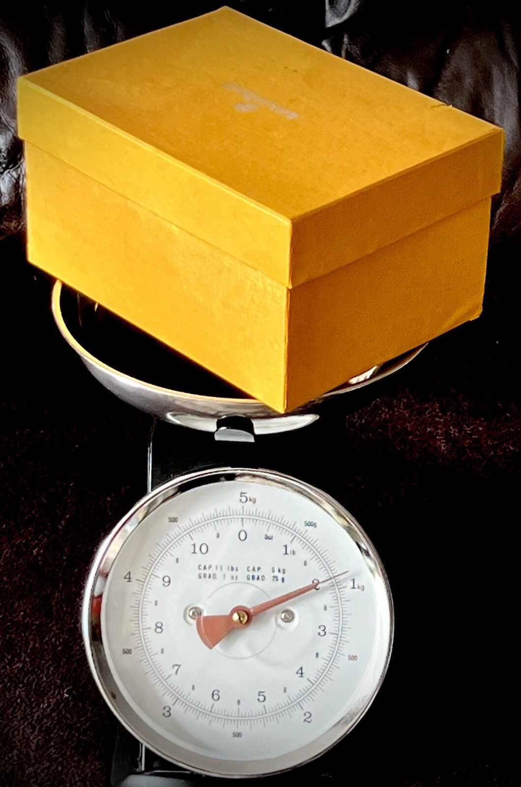 Original Swiss “Audemars Piguet” Walnut Watch Case & Outer Box (8”x6”x 6”, 935g)