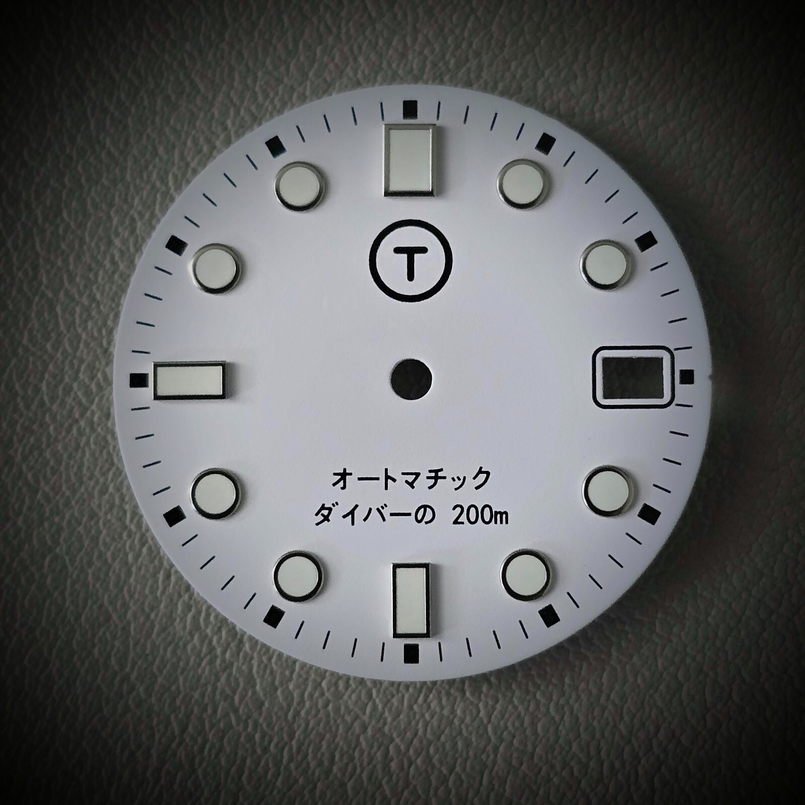 TLDC0551M Date / White + C3 / 7S26 NH35 NH36 SEIKO SKX 28.5mm SKX007 SRP777