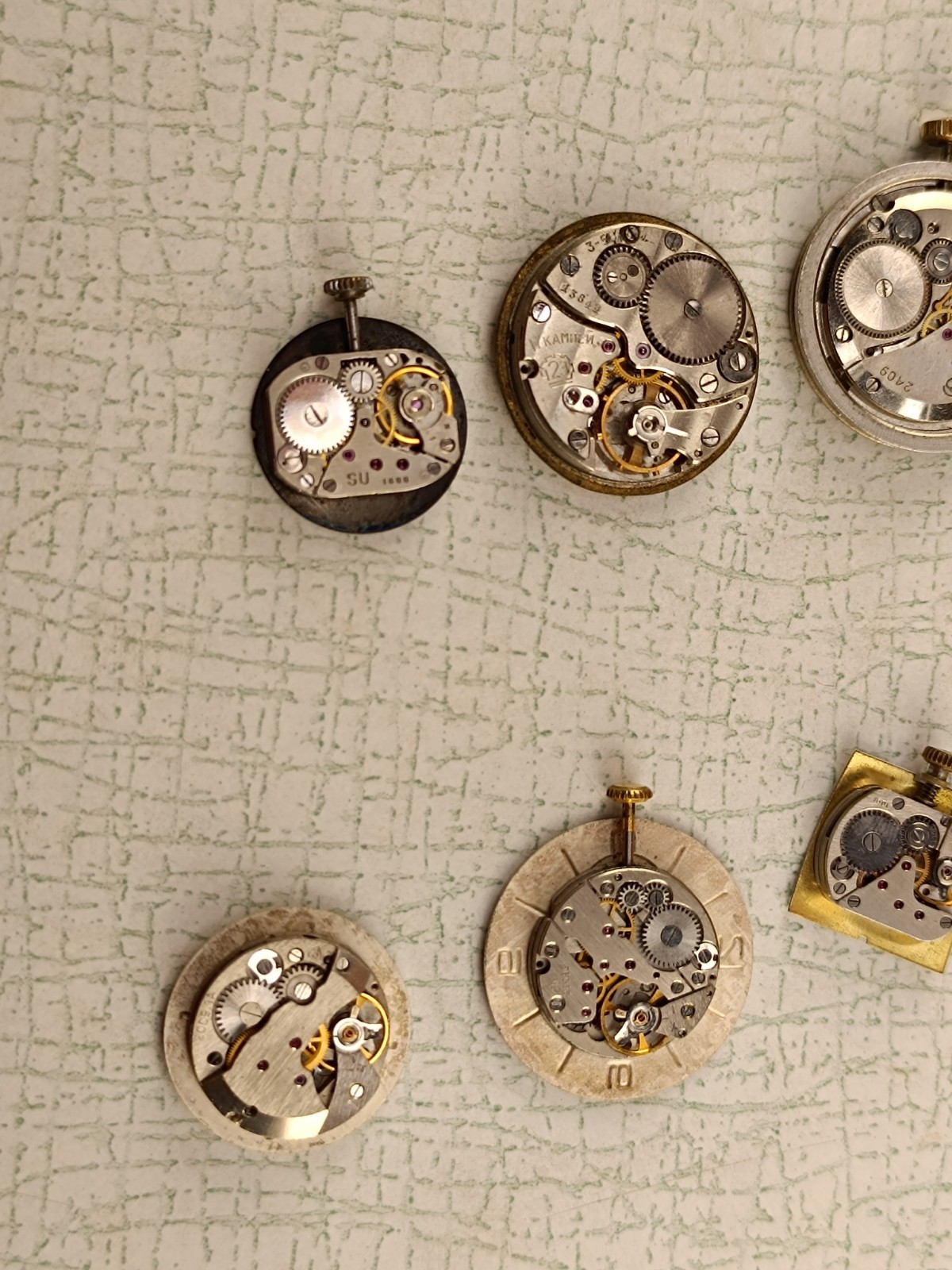 9 Vintage Soviet Mechanical Watch Movements Mixed Lot USSR For Parts Repair