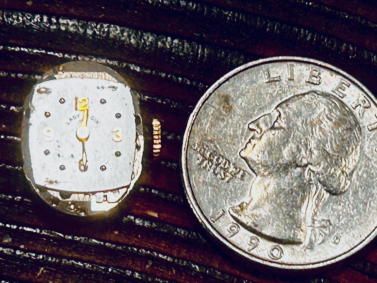 Elgin Ladies Watch Movement – Caliber 650 – 19 Jewels F222140 For Parts/repair