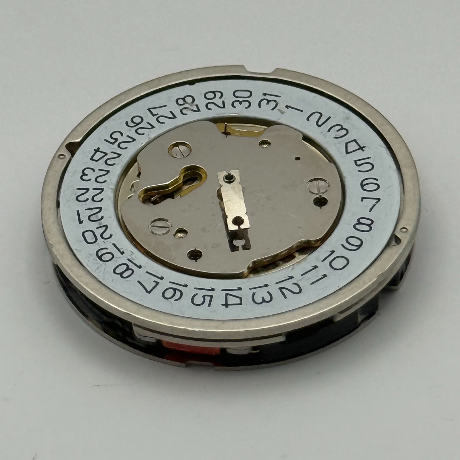 Ronda 5040.D Watch Movement Quartz Swiss Date 6 Jewels Vintage Parts 28.5mm