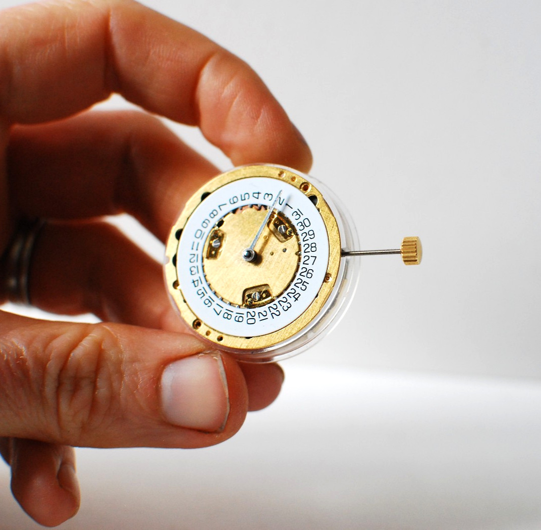ETA QUARTZ MOVEMENT (251.272) – WITH STEM – UNTESTED