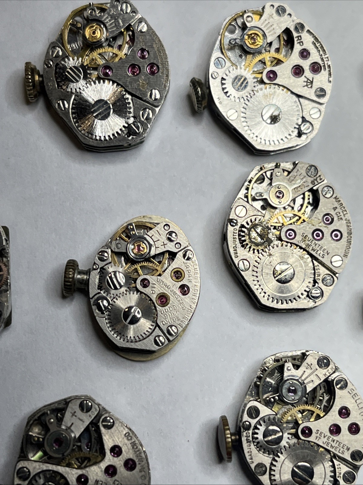 Lot Of 21 Vintage Wrist Watch Movements Bulova, Gruen, Others For Parts Repair