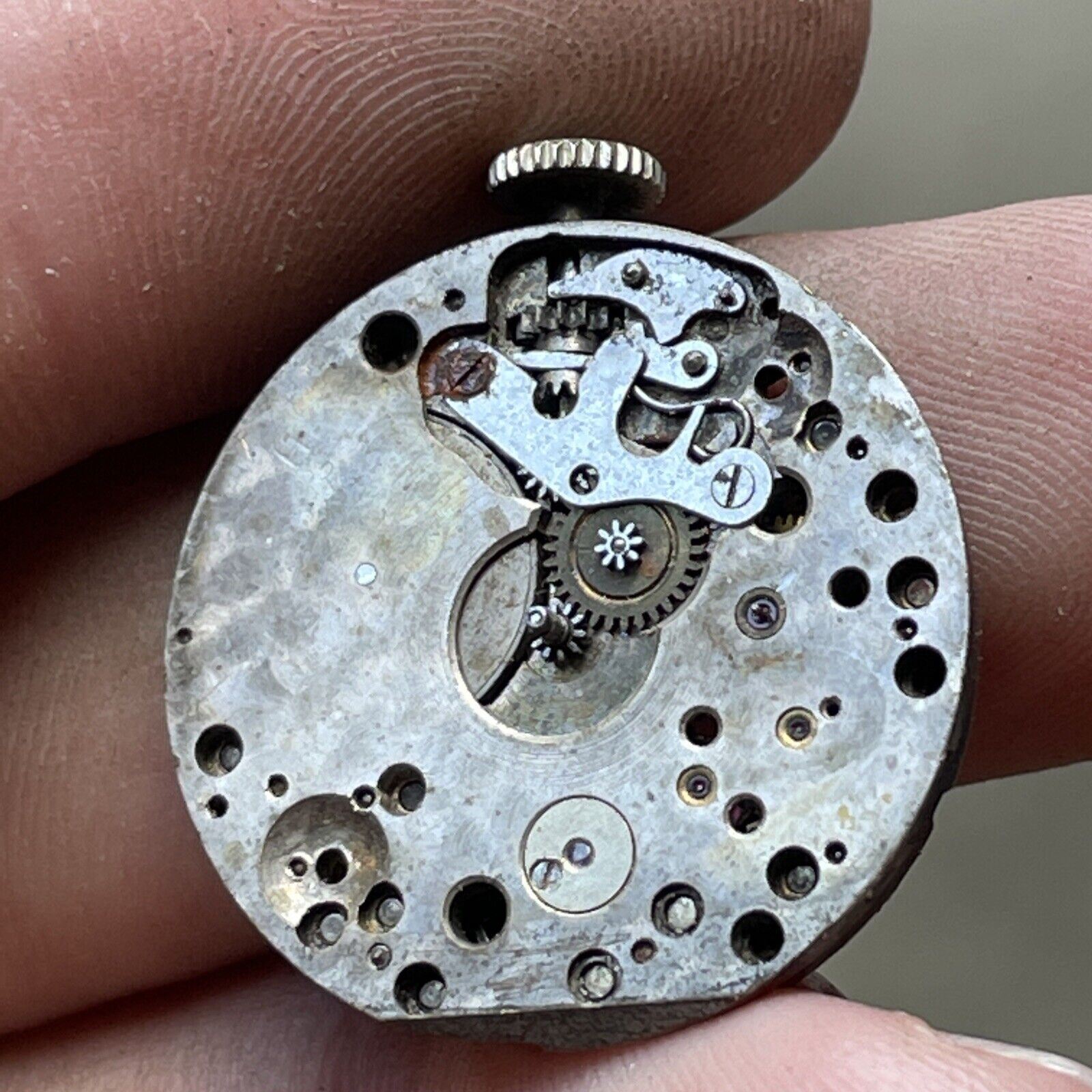 Vintage Bulova Watch Co. Swiss Fifteen Jewel Unadjusted Movement