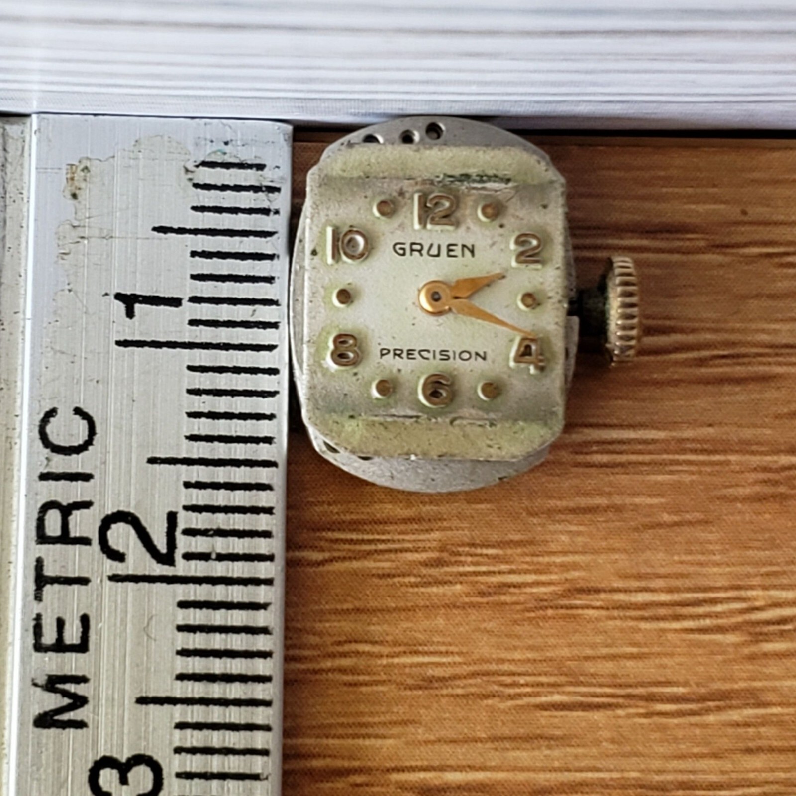 Vintage Gruen Precision 275 17 Jewel Veri-thin Swiss Watch Movement Numbered WP1