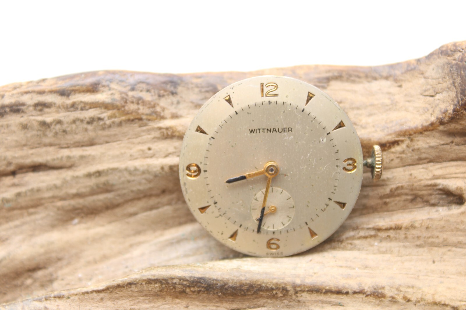 WITTNAUER SWISS WATCH MOVEMENT OVERWOUND AXA 17j 23.7mm 76/1-REVUE (DK)