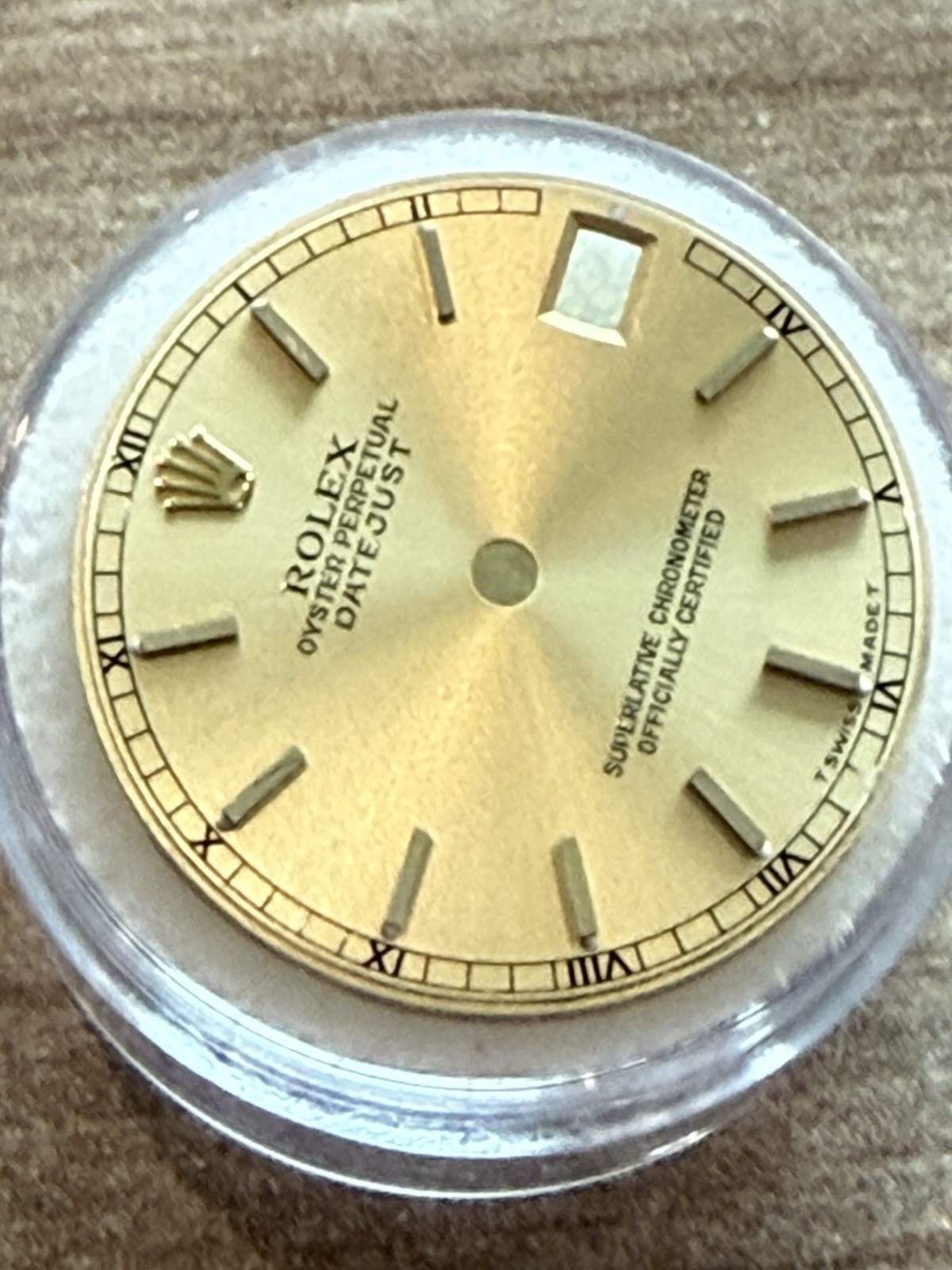 Genuine Rolex Midsize Datejust Gold / Champagne Dial 2135 31mm