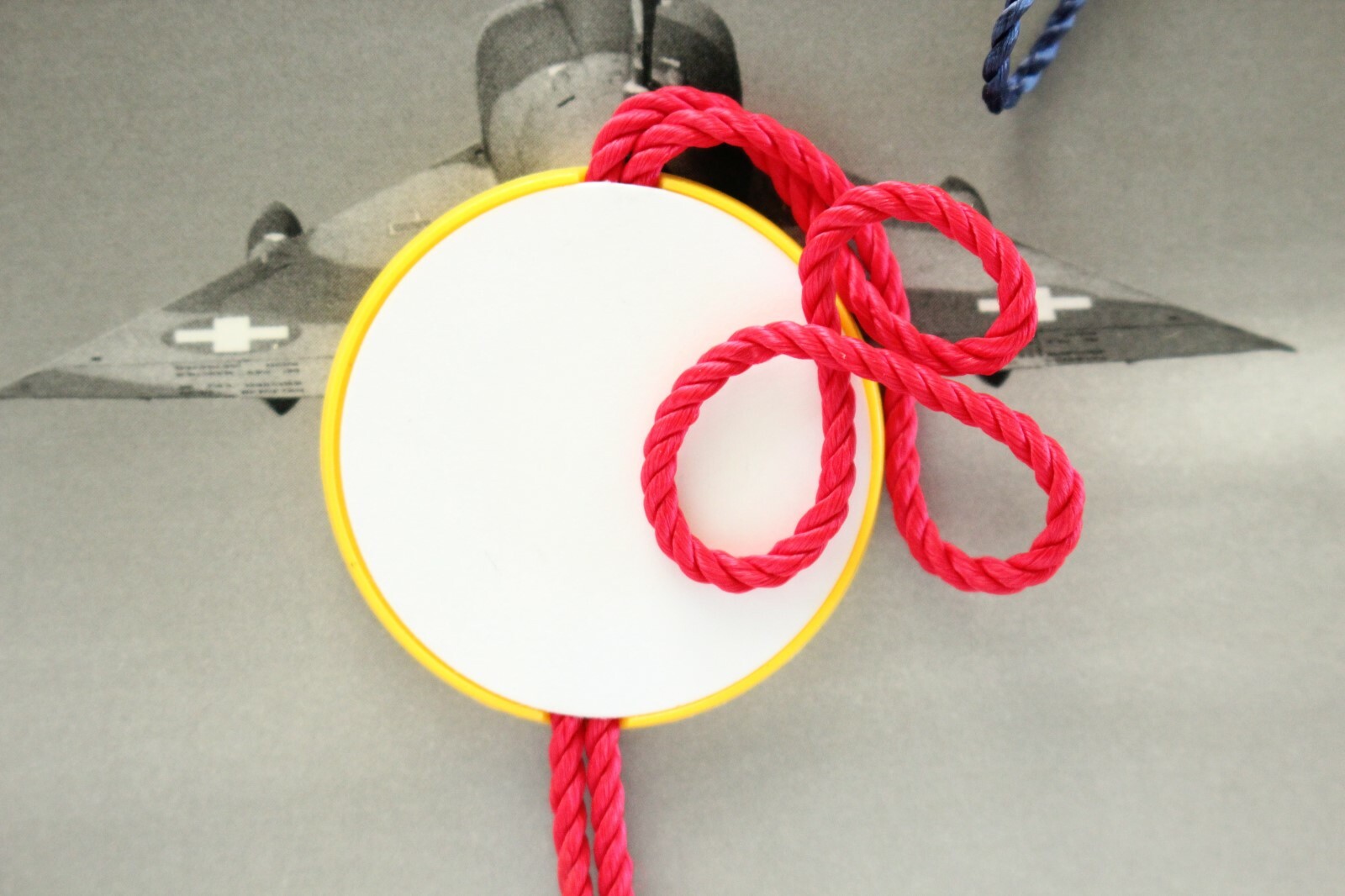 BREITLING FACTORY JEWELERS SALES ACCESSORY YELLOW PLASTIC WATCH HANG – SWING TAG