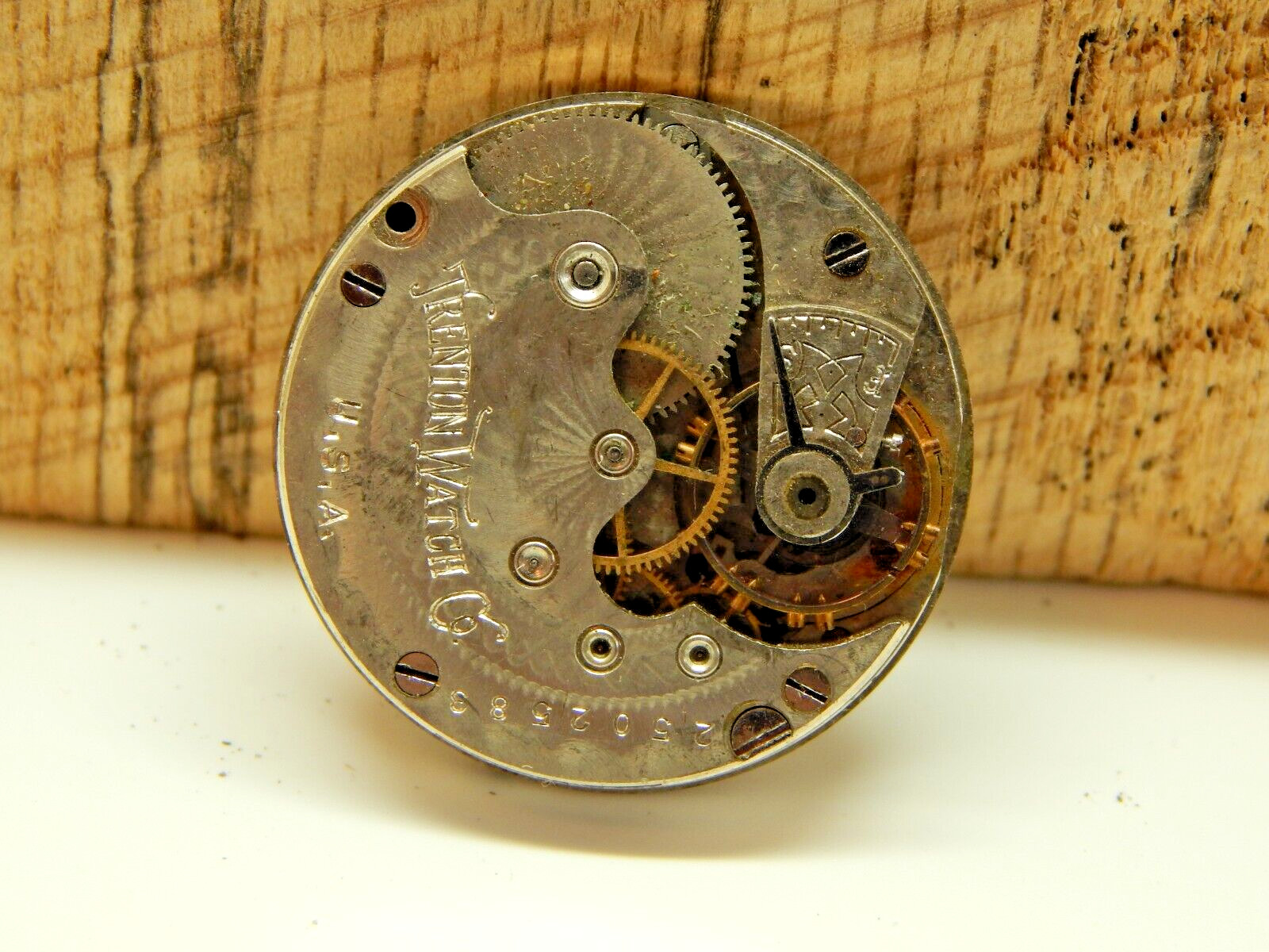 Antique Trenton Pocket Watch Movement 3/0S 7J Grade 90 Circa 1905