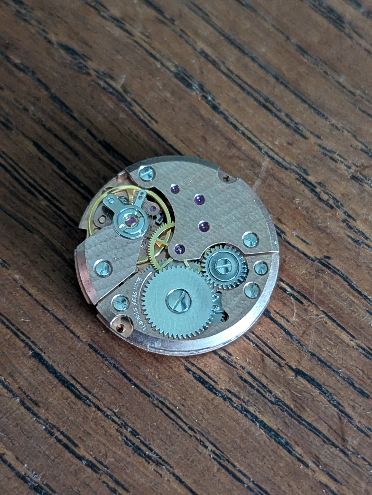 Peseux 7040 Watch Movement for Restoration, Good Balance #S402