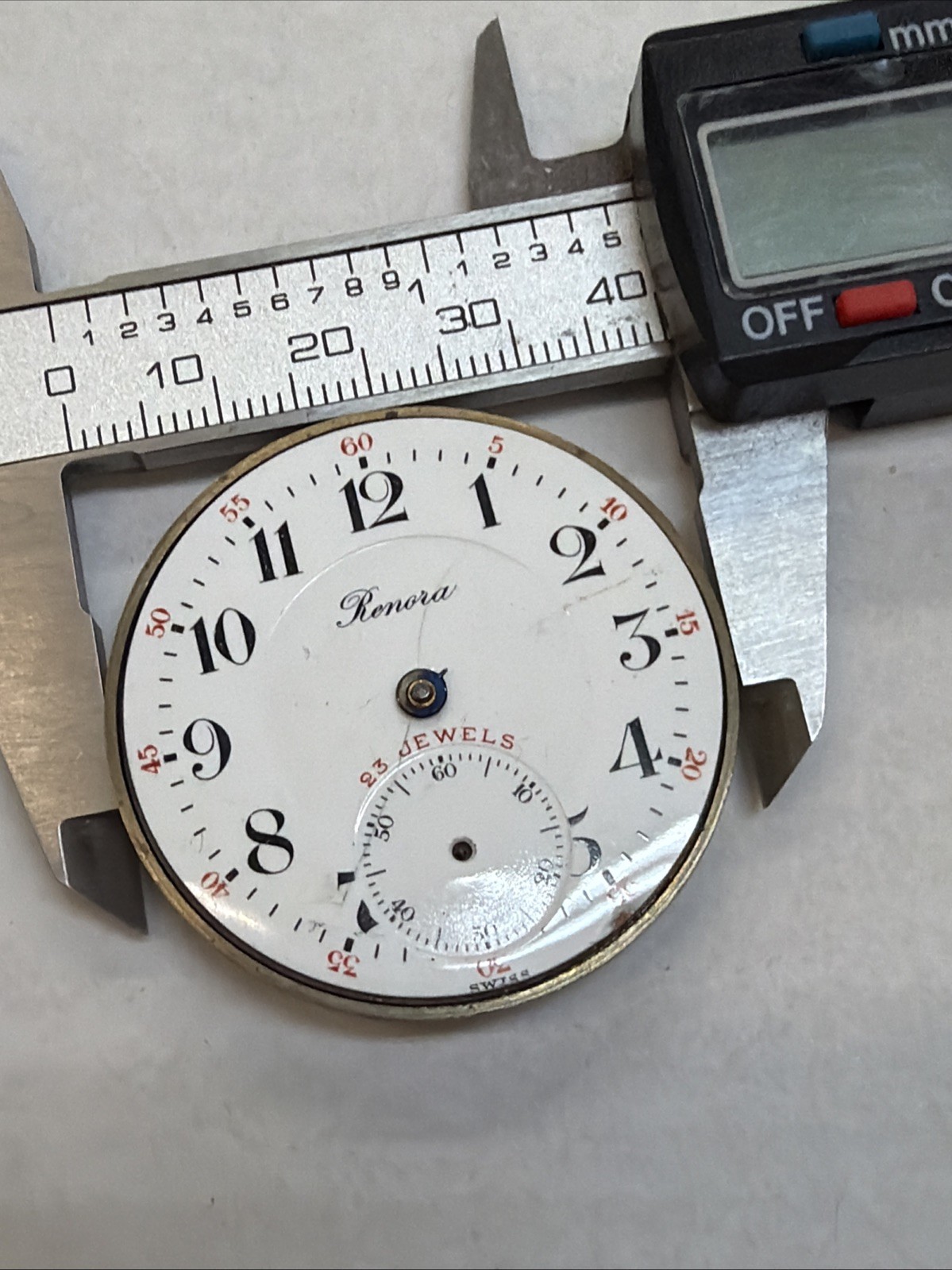 AE72 Fleurier Watch Co Pocket Watch Movement 23J Railroad Dial Vintage Untested