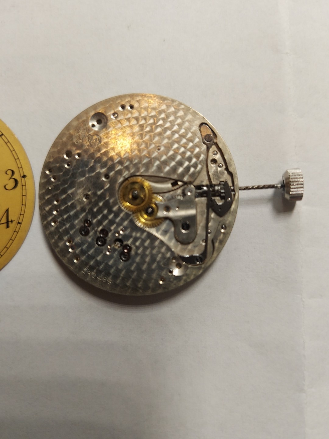 Agasiz Collectible P.W.Movement 21 Jewels 8 Adjusted Mens Dial Argent
