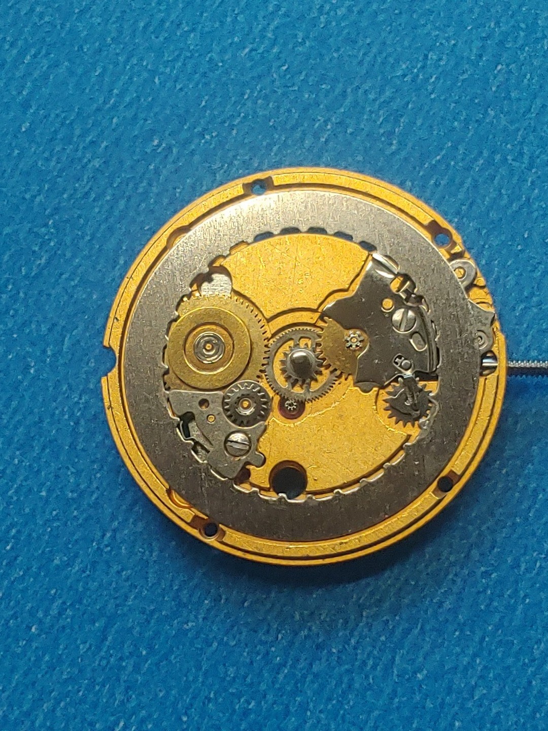 ETA 956.032 Partial Movement Without Circuit. Overhauled. Sets,Runs 24 Hrs.