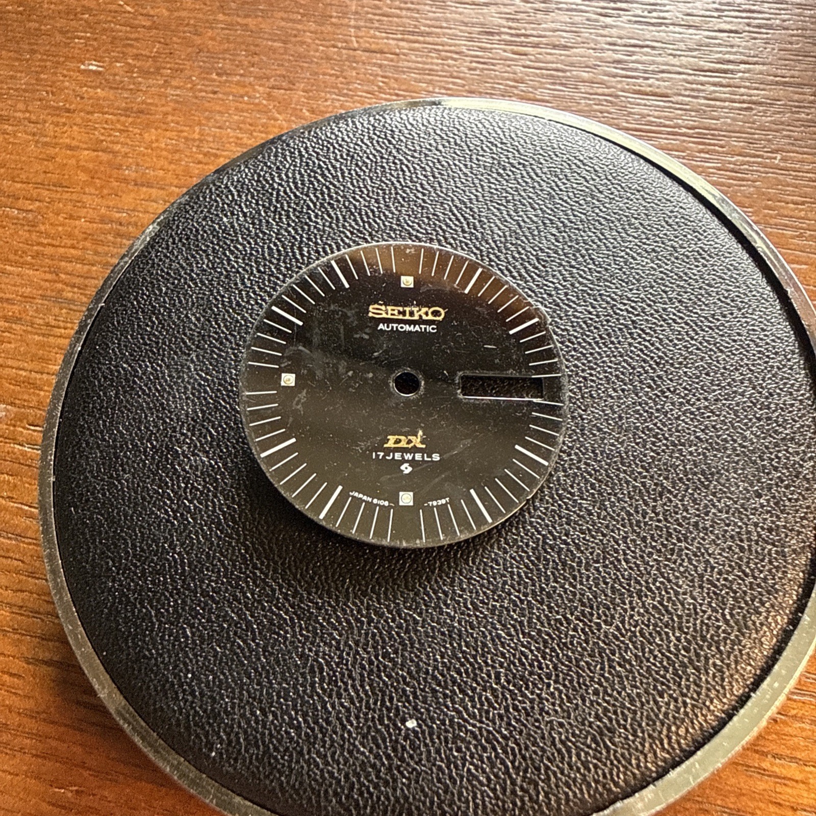 Genuine Vintage Seiko Automatic DX 17 Jewels 6106-7939T Shiny Black DayDate Dial
