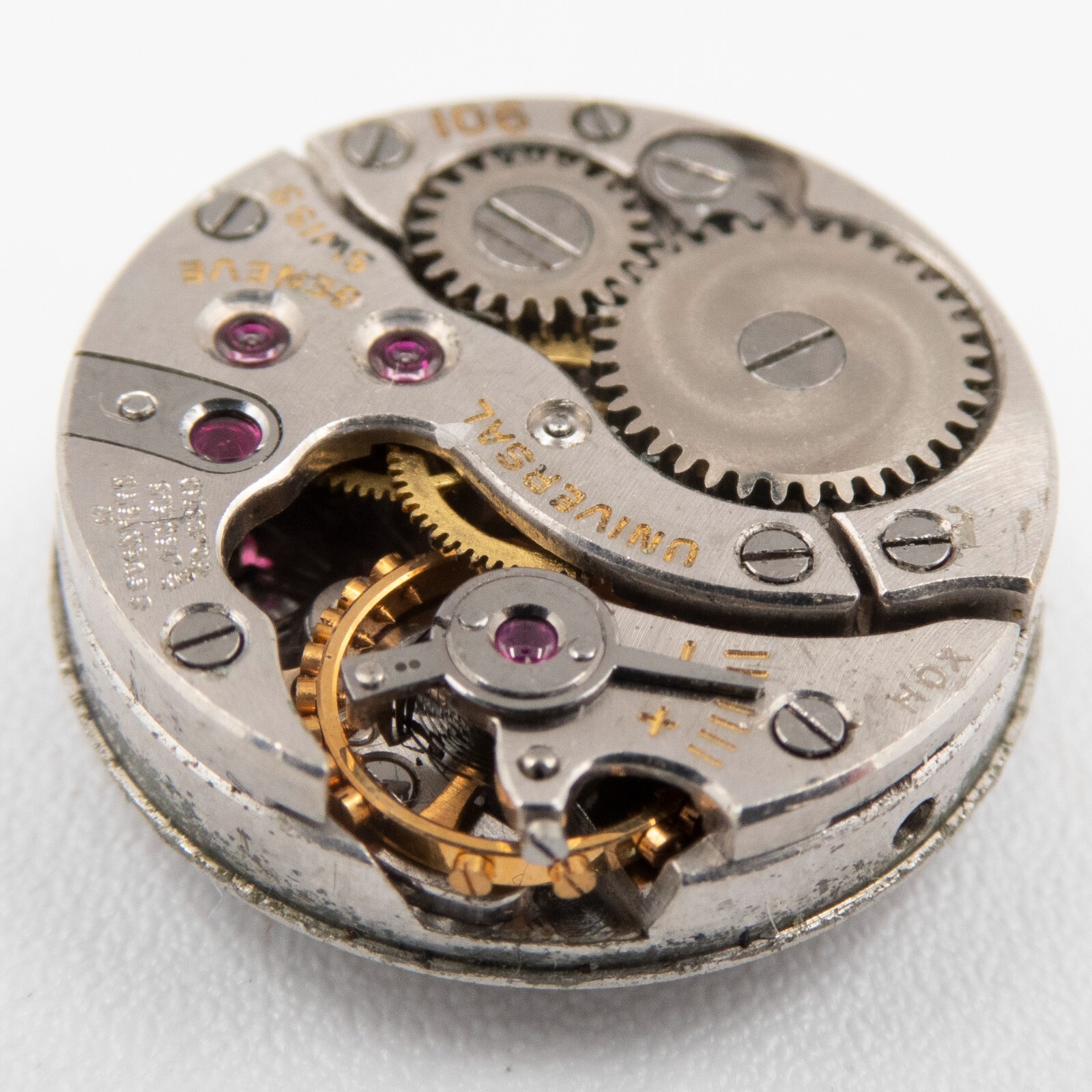 Vintage Universal Geneve Caliber 106 17-Jewel Wristwatch Movement, Good Balance