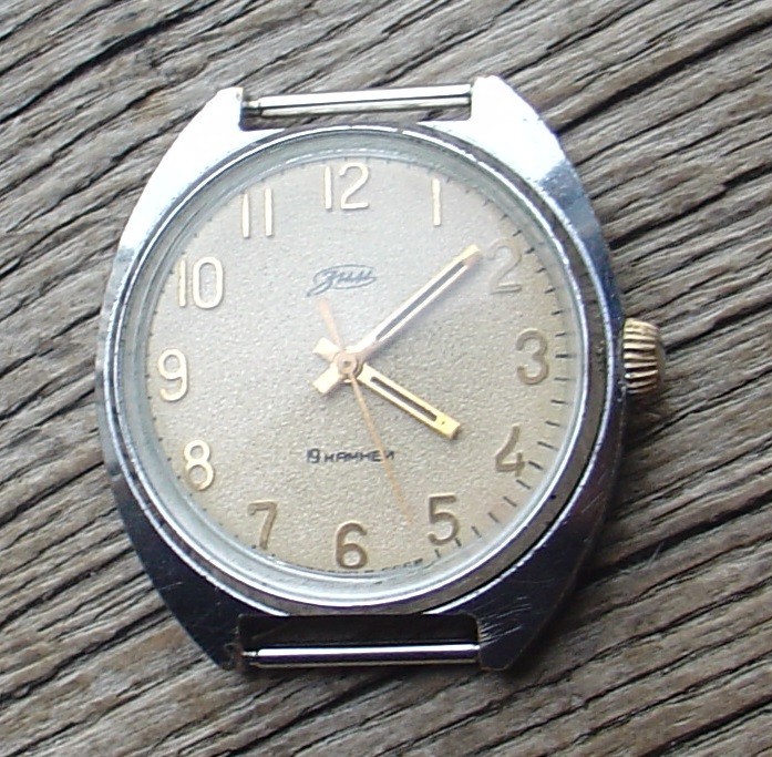 Raketa “Lnturex” With Double-Headed Eagle Russian Soviet Watch Calendar Serviced