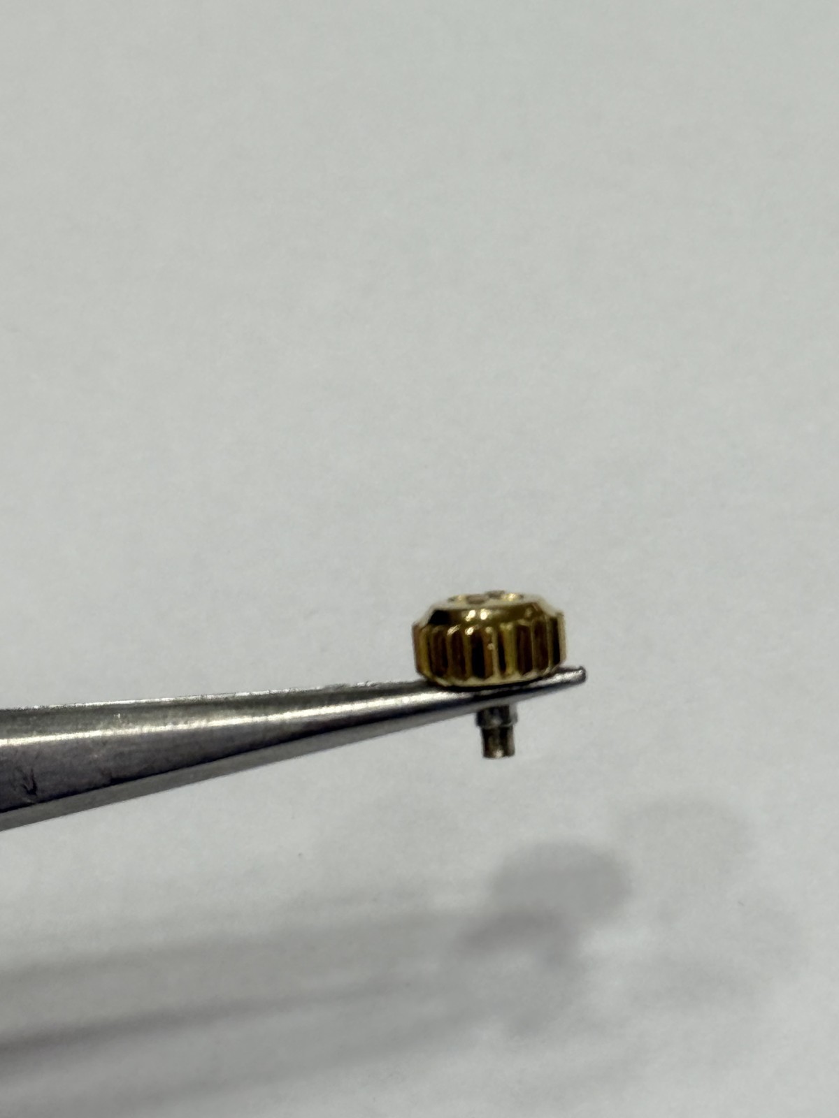 Mondia Crown 6.9mm Swiss Made Genuine !