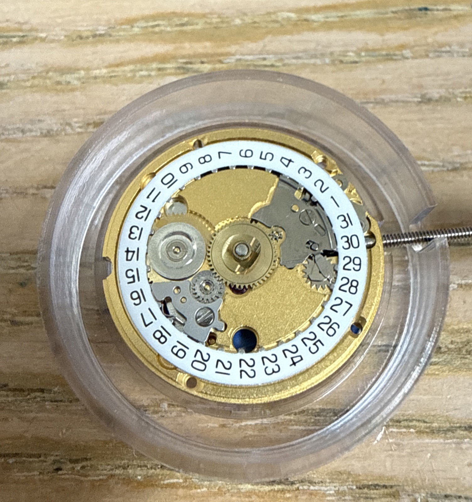 ETA 956.042 Movement 2 Hands Date At 3 New