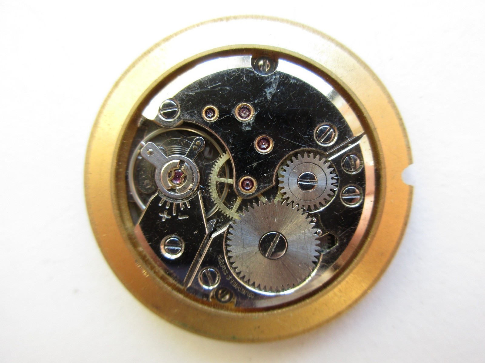 Peseux cal. 7040 Swiss watch incabloc movement – date at 3 – running
