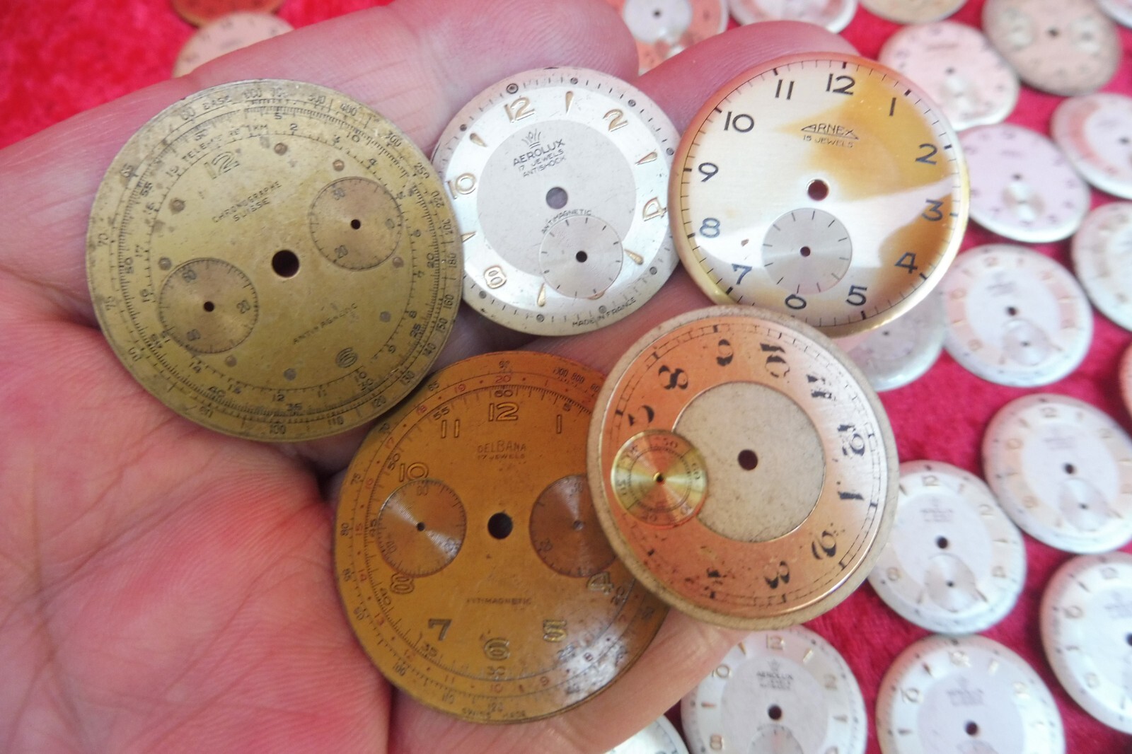 Set of dials for old men’s wristwatches, 70 pieces