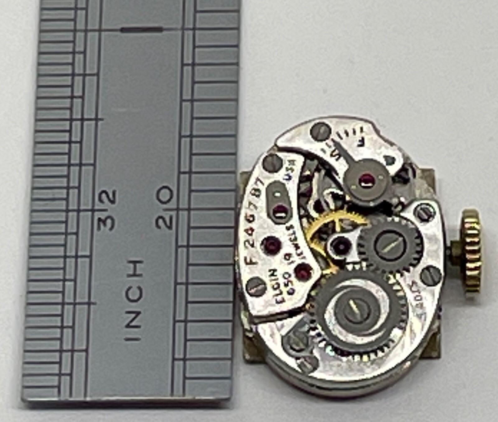 LADY ELGIN 650 MOVEMENT 19 Jewels 4 Adjustments Runs