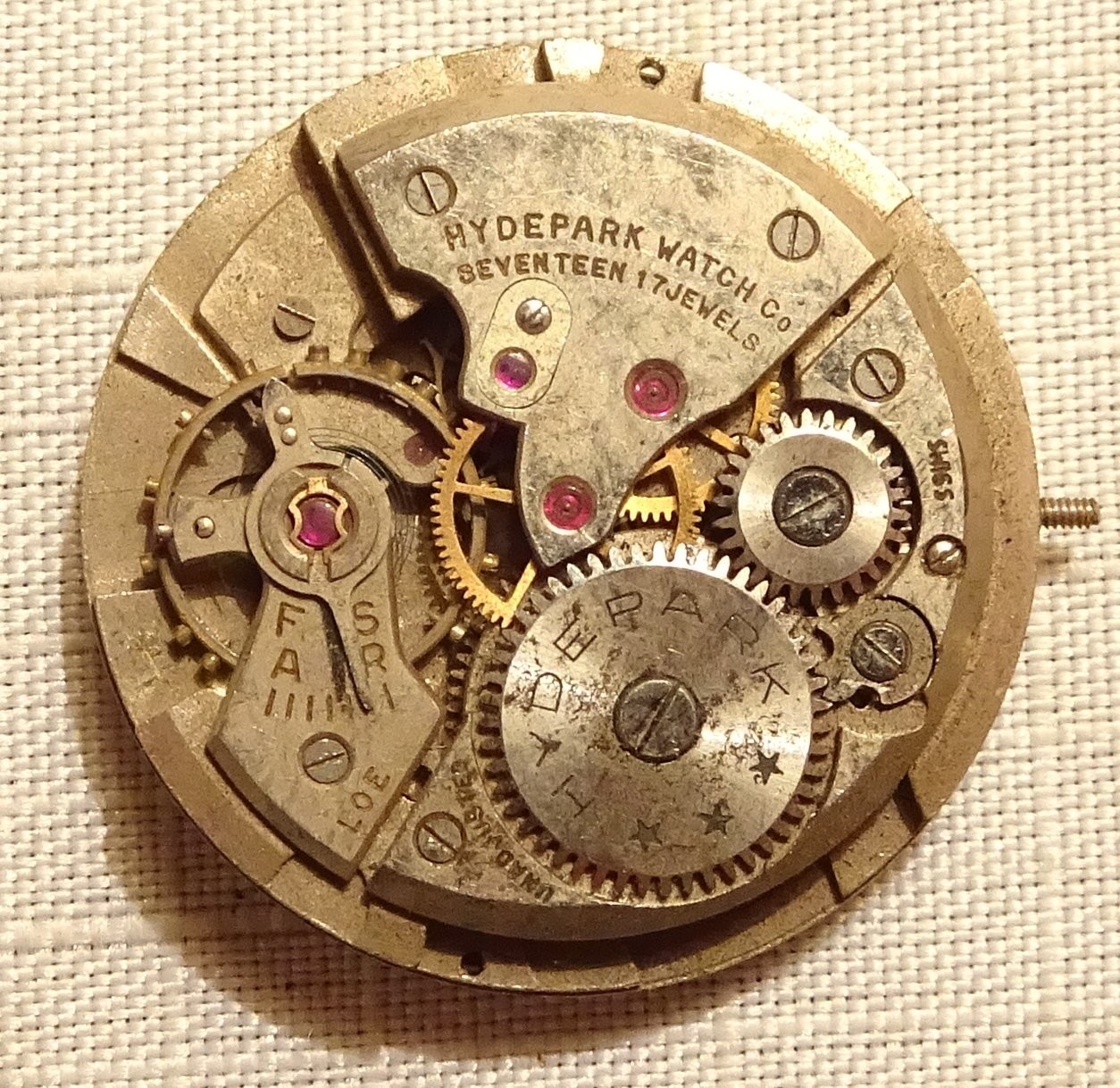 Hydepark Wristwatch Movement 17J Men’s Vintage Swiss Parts