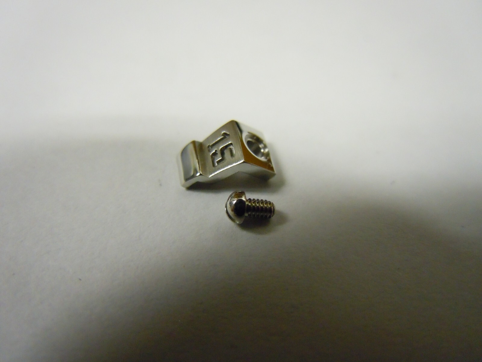 Genuine Breitling Steel Bezel Rider 15 & Screw A&D 13352 part 260.2734