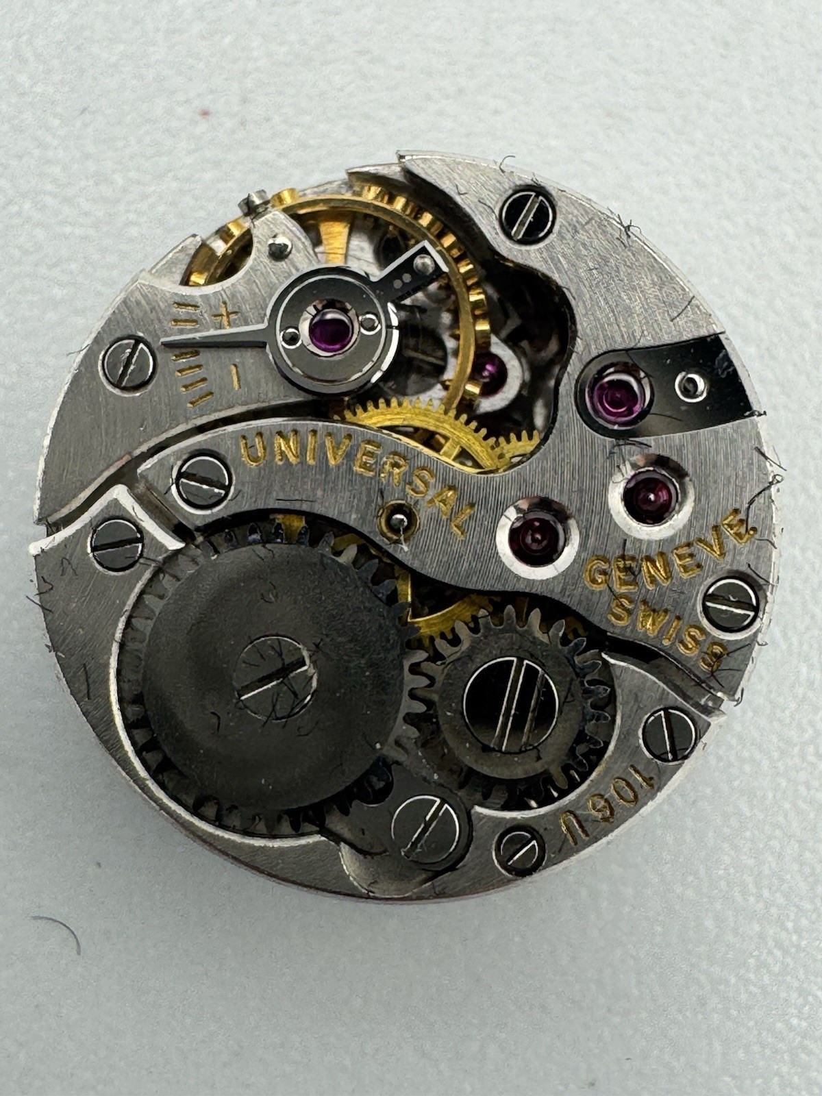 Vintage Universal Geneva 106U Ladies Wristwatch Movement For Parts Or Repair