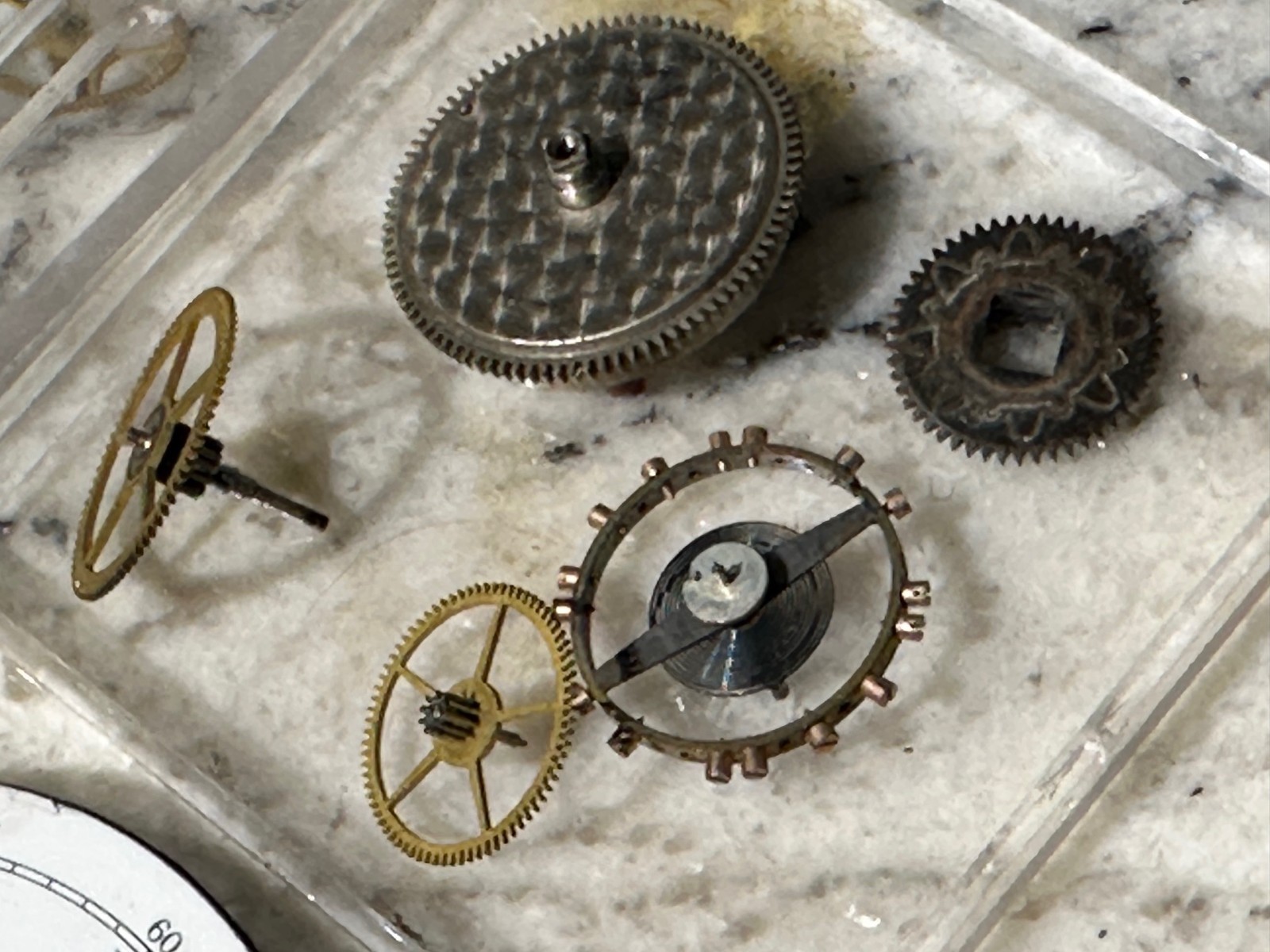 AMERICAN WALTHAM WATCH CO. Vintage Pocket Watch Movement Parts/Repair Only USA