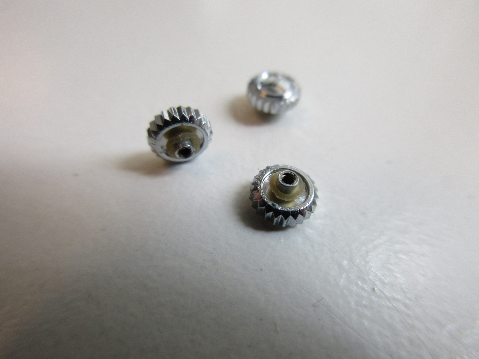 Rodania Dustproof N.O.S. ø 4.5 mm thread stem 0.9 mm watch crowns – 3 pcs