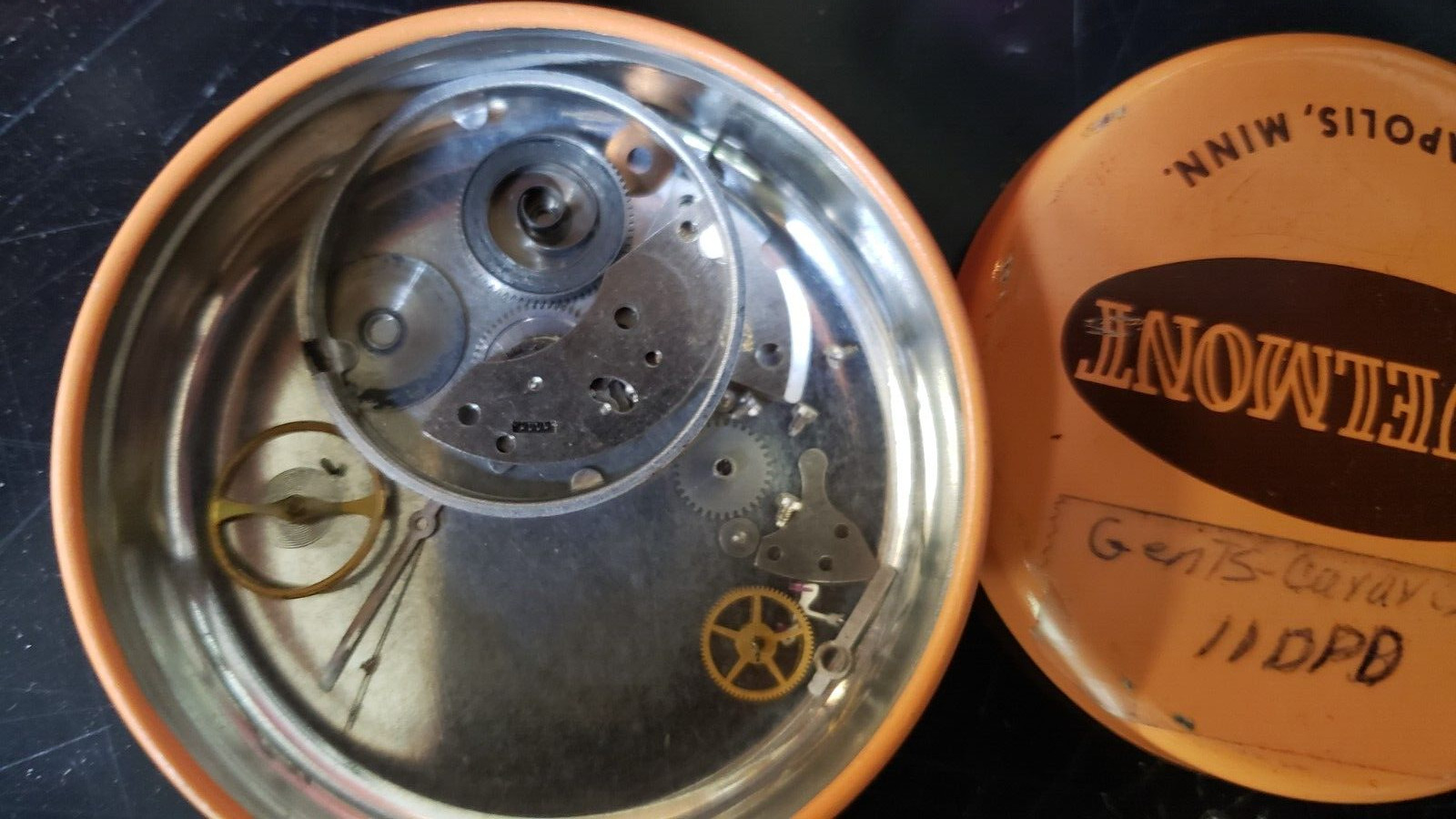 Vintage 1950’s 60s Caravelle Men’s Watch PARTS Movement Crown Plate Gears 11DPD