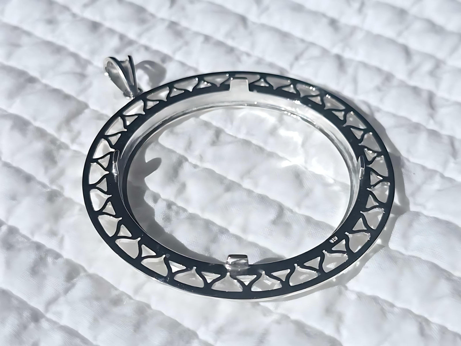 925 Sterling Silver Prong Back Filigree Edge Bezel for 41mm 1 oz Coins