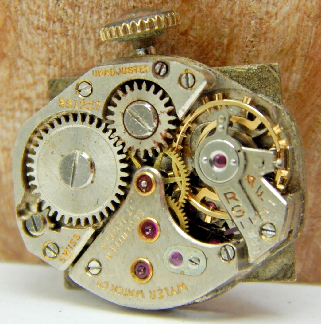 Vintage Wyler 17 jewel ladies wrist watch movement with dial hands and crown