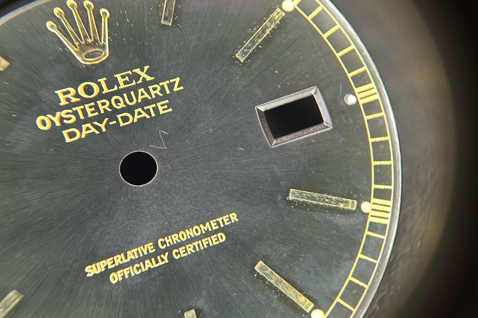 Rolex DayDate Black Stick Oysterquarts Dial 19018 FCD30473
