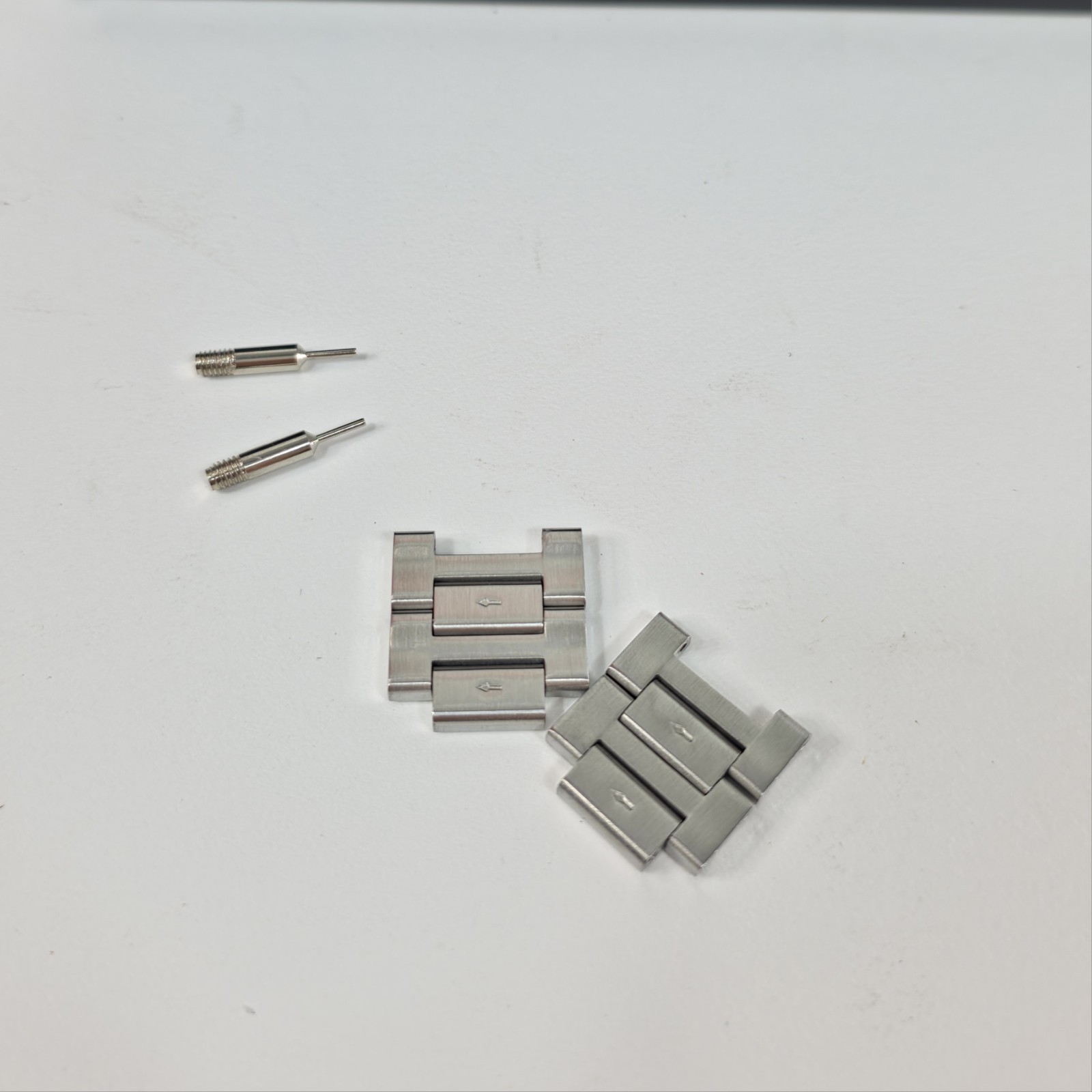 Cainte Laurent White 36mm Watch Links 2 Pins + Empty Box Stainless Steel OEM