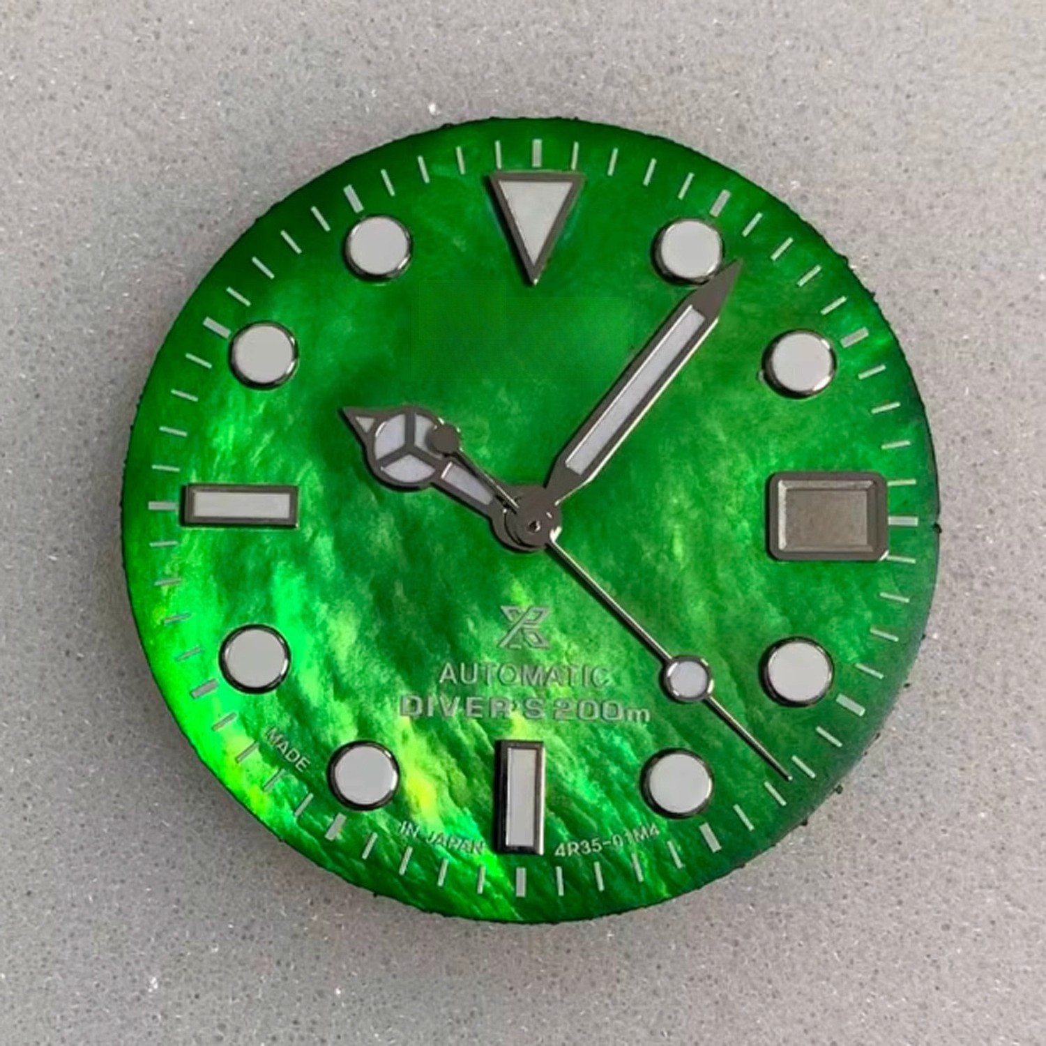 Multi-coloured Mother-of-Pearl Dial 28.5mm Green Lume+ Hands Fit NH35 Movement