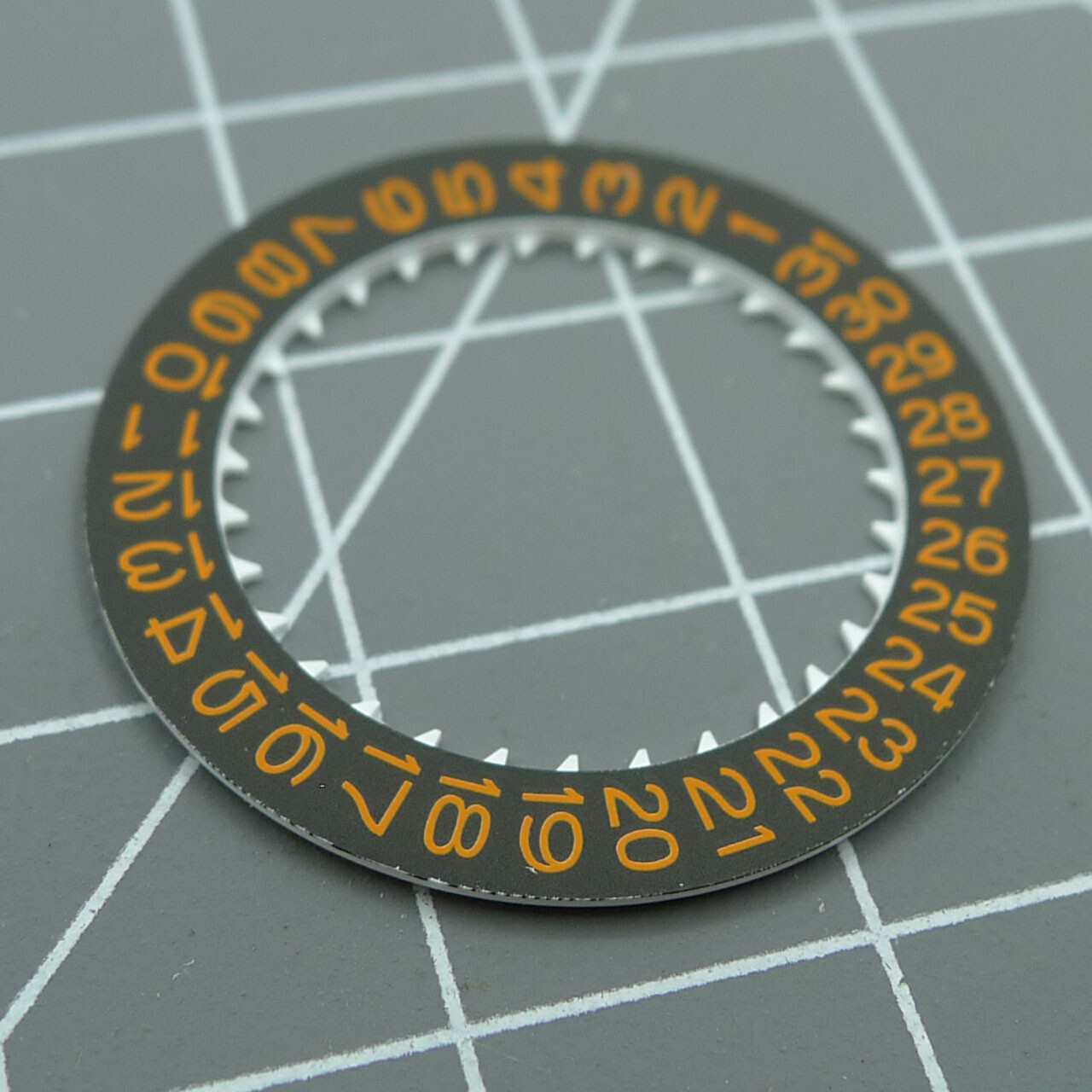 Orange Font Black Background Watch Date Disk Wheel Date Wheel for NH35 Movement