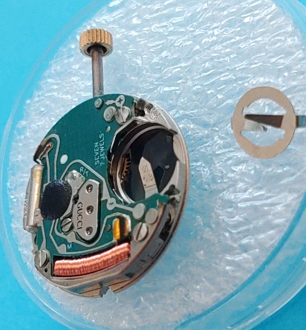 ETA 956.114 Date @6 Gucci NOS 7.75″‘ Movement. Sets, Runs, Keeping Time 24 Hours