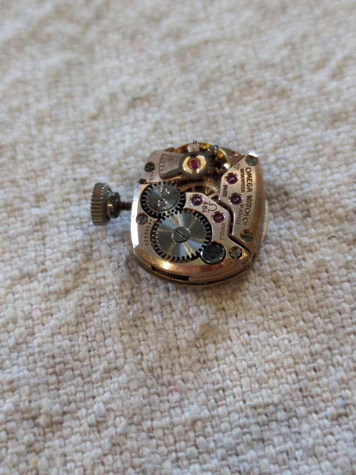OMEGA Manual Wind Movement W/ Dial, Hands, And Crown. Caliber 484 RUNNING