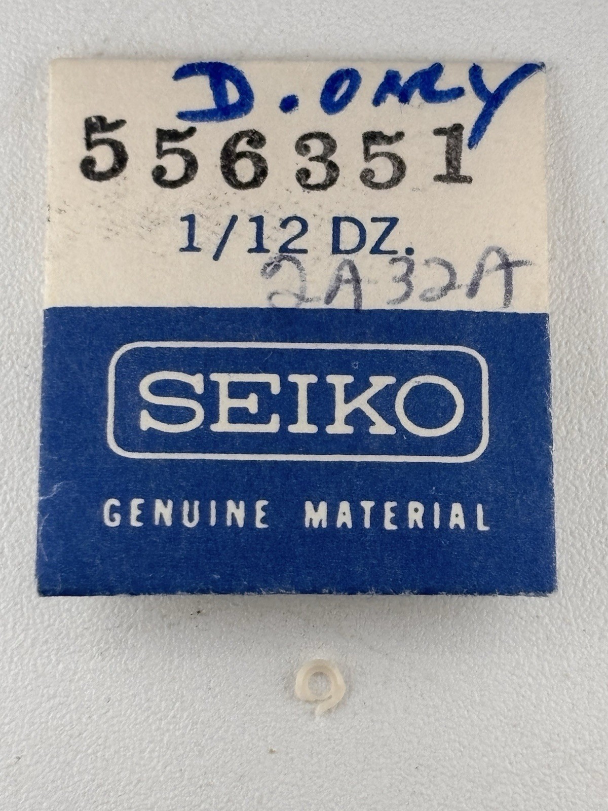 Genuine Seiko 556 351 Date Finger Watch Part
