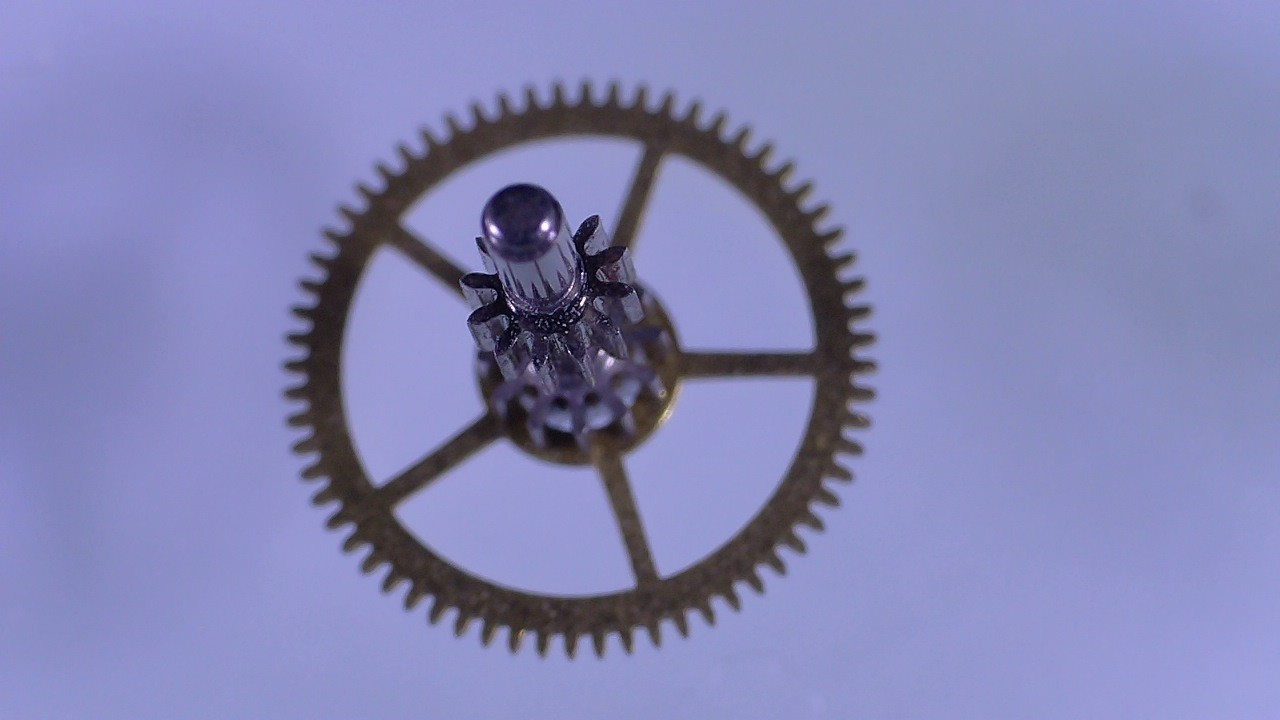 LIP T.18 Center Wheel Part 200, 4 mm Height, Gold Steel Brass