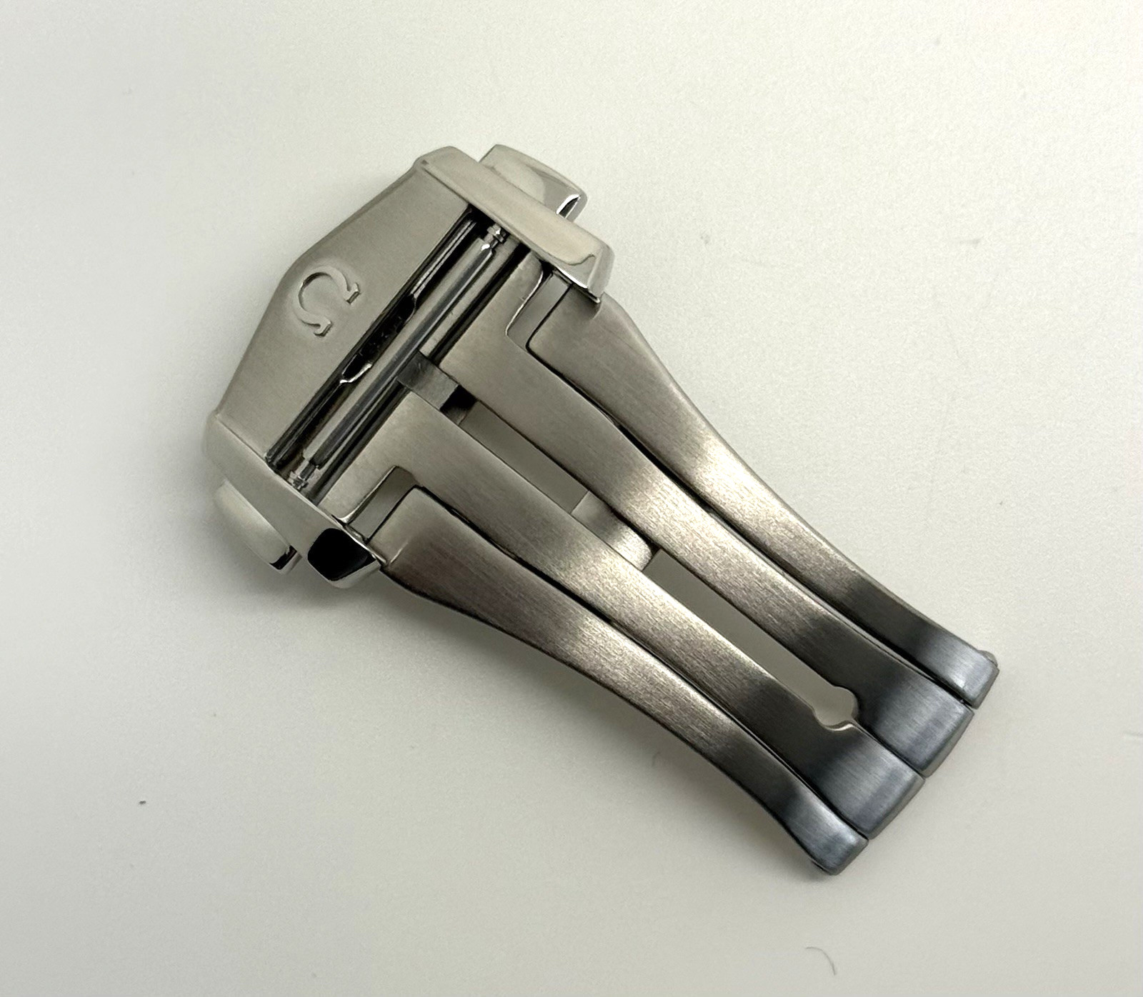 Omega 18mm Brushed Stainless Steel Deployment Buckle 94521893 Authentic OEM