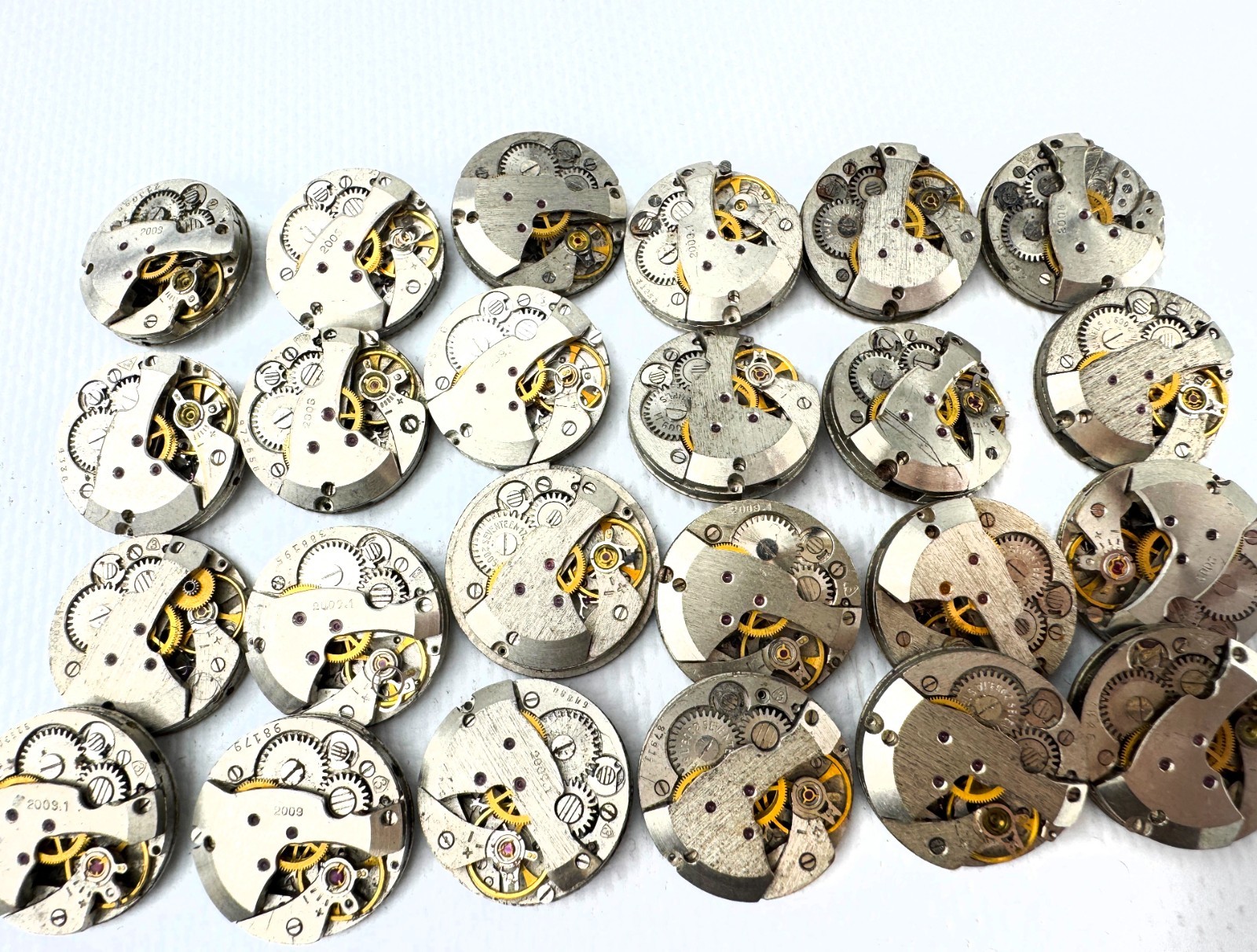 Lot 24 Round vintage ladies watch movements Zarja 20 mm. Steampunk or repair