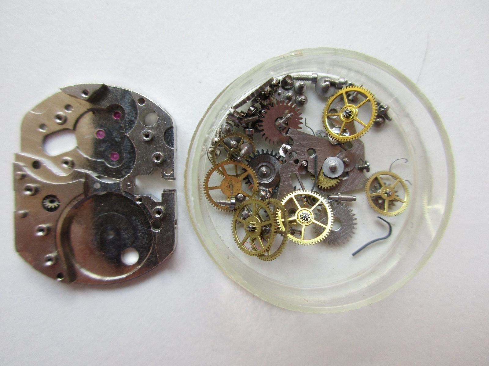 Enicar AR cal. 960 disassembled Swiss watch movement – for parts