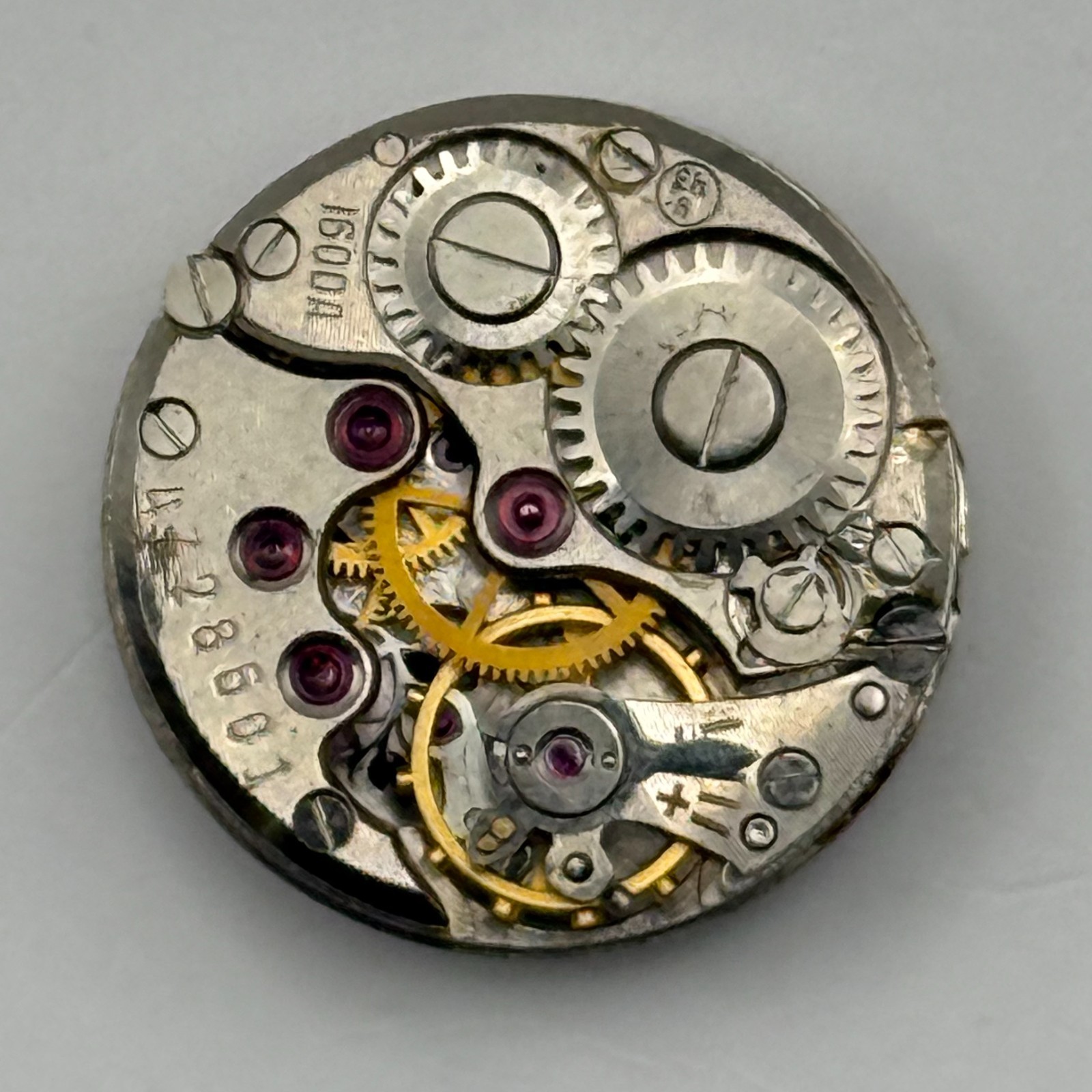 Chaika 1600 Watch Movement Volga Foreign Manual Wind Vintage Parts Repair 16.4mm
