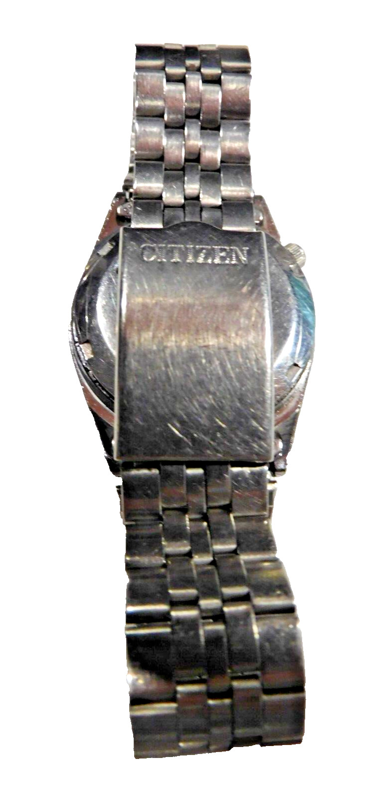 CITIZEN 8200A 21 JEWELS AUTO DAY & DATE RUNNING. NEEDS CLEANING, OIL, ADJUSTMENT