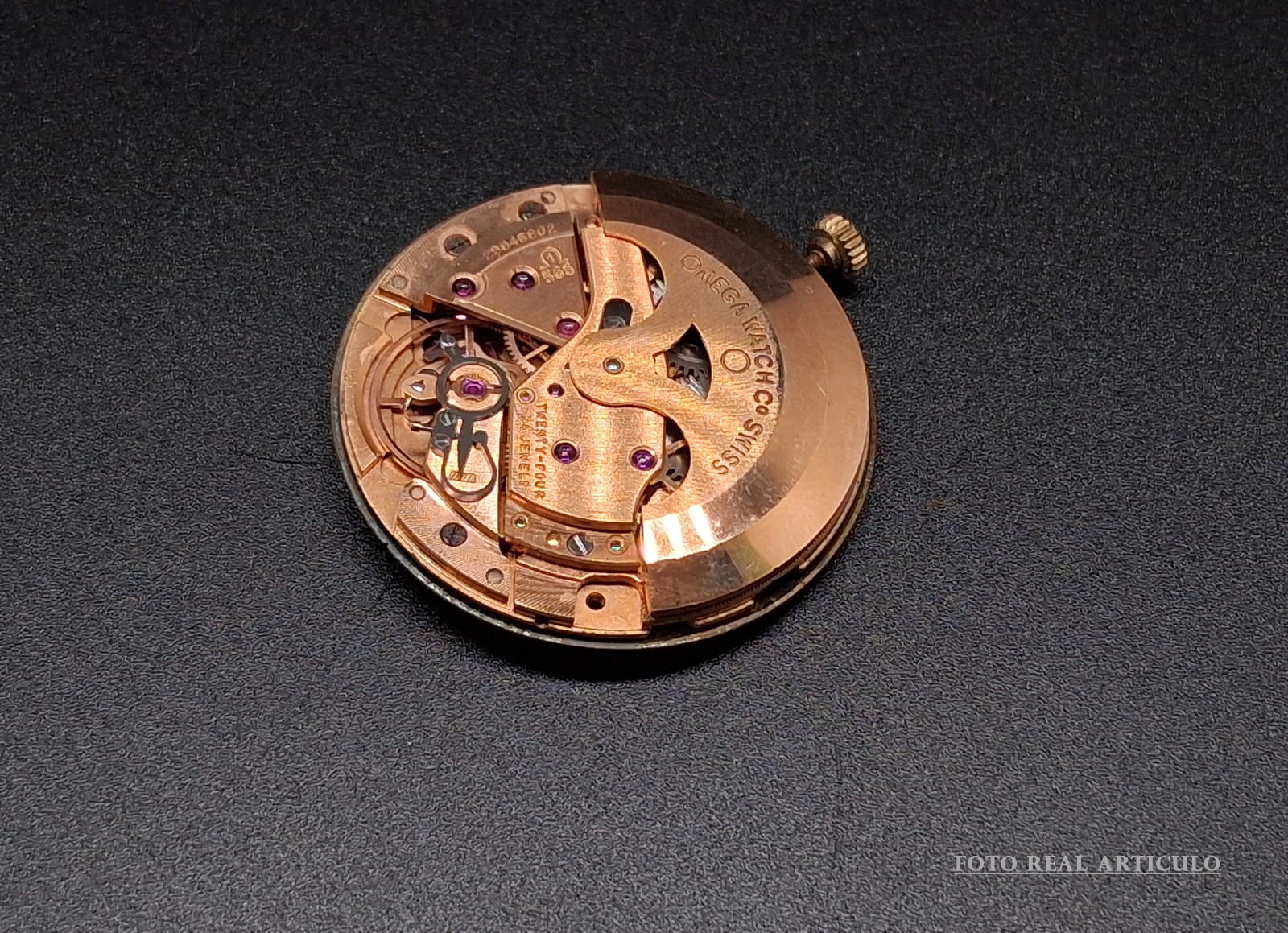 Replacement Vintage Original Movement OMEGA. Caliber 565. Genève