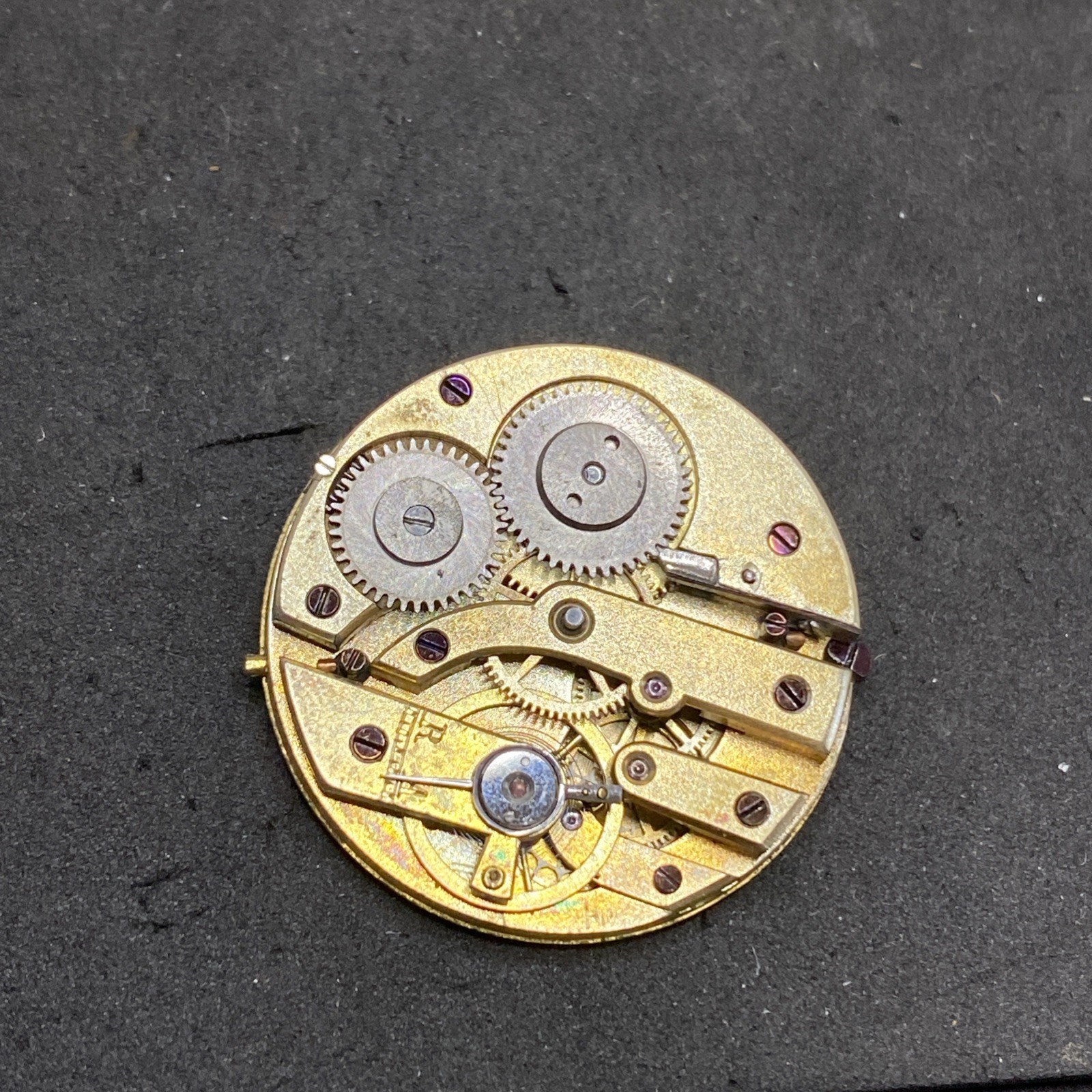 Swiss Pocket Watch Movement Size 0s Crystal Hands Openface Cylinder Parts F8527
