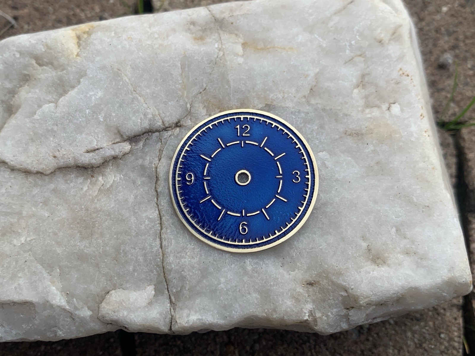 G3 / Ø 28,5 mm – watch dial, hand made, deeply engraved, brass, enamel